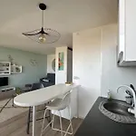 아파트 Lovely For 2 - Panoramic View 앙티브