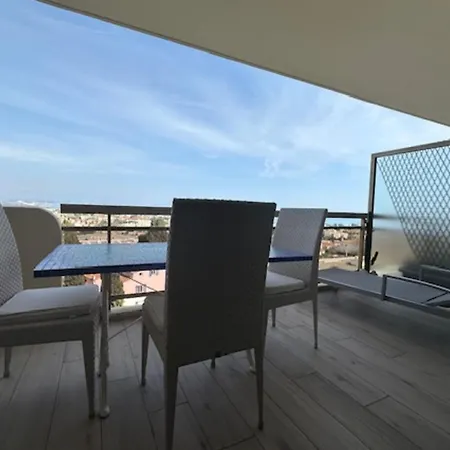 Lovely For 2 - Panoramic View Apartamento *