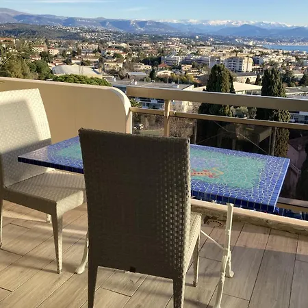 Lovely For 2 - Panoramic View アンティーブ