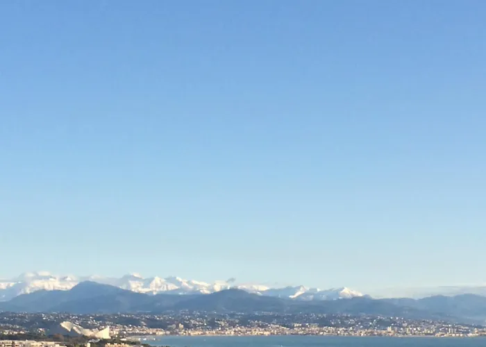 Lovely For 2 - Panoramic View アパート アンティーブ
